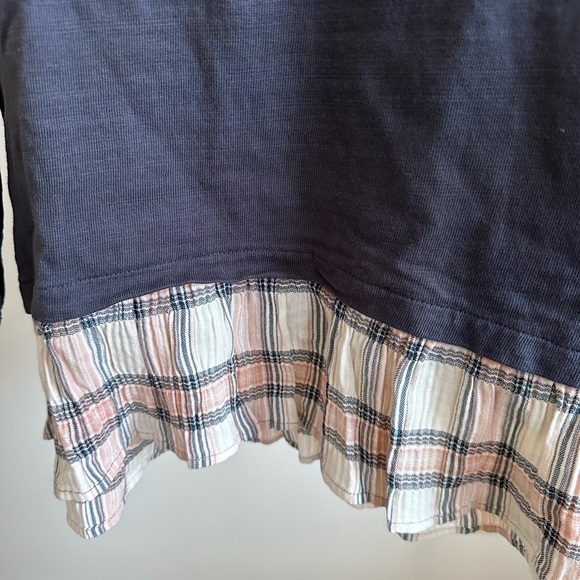 Loft Gray 3/4 Sleeve Crewneck Plaid Flounce Cotton Top - Picture 4 of 4